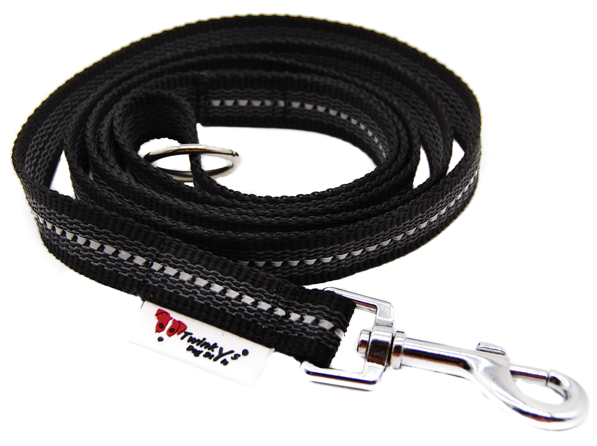 Schwarz reflektierende Führleine gummiert in 160 cm Länge und 20 mm Breite von Twinkys Dog Style mit Zinkdruckgusskarabiner Schwarz reflektierende gummierte Führleine in 160 cm Länge und 20 mm Breite mit Zinkdruckgusskarabiner liegt locker aufgerollt auf weißem Hintergrund