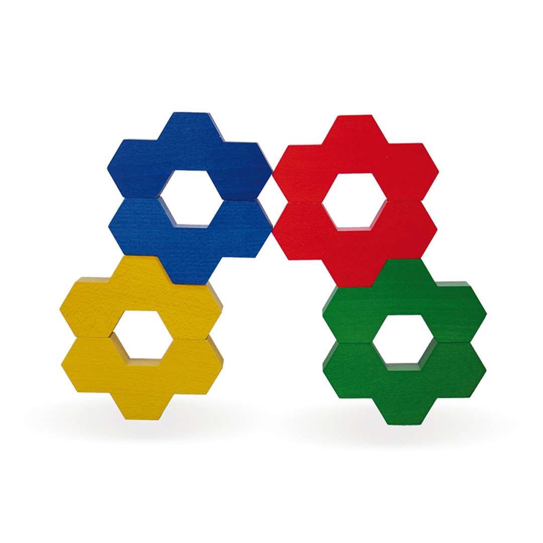 Honeyflower Holzbausteine von Sina Spielzeug, Baubeispiel Blumen Nummer 002 Alle Honeyflower Holzbausteine liegen angeordnet wie Blumen auf weißem Hintergrund