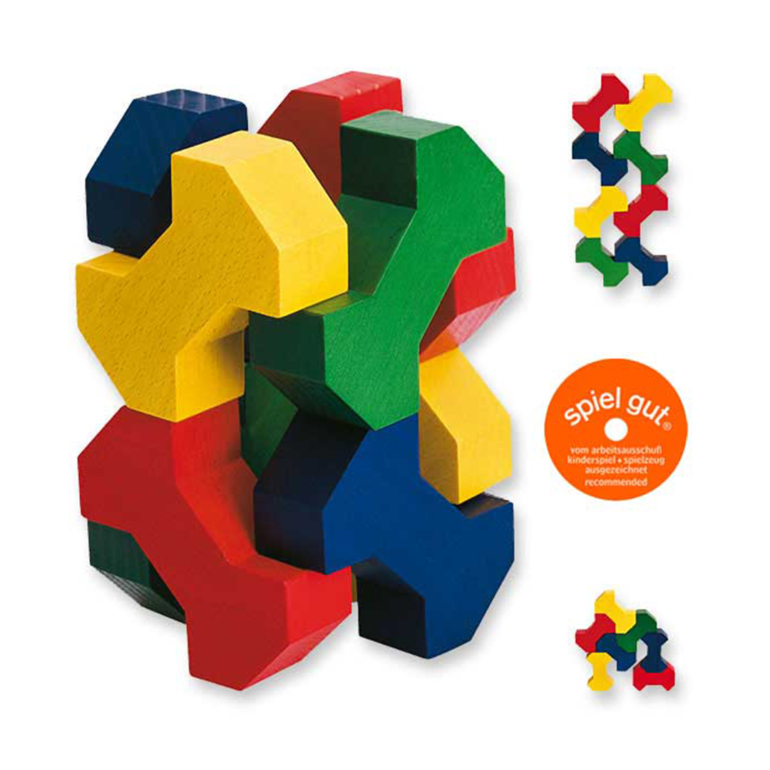 Drei Baubeispiele der Bone Holzbausteine, Sina Spielzeuge Drei Baubeispiele der Bone Holzbausteine auf weißem Hintergrund mit Spielgut Siegel